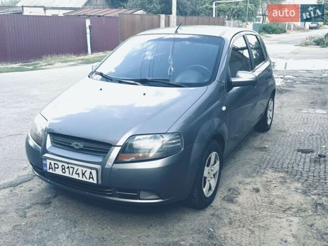 Серый Шевроле Авео, объемом двигателя 1.5 л и пробегом 135 тыс. км за 3900 $, фото 1 на Automoto.ua