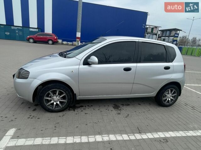 Сірий Шевроле Авео, об'ємом двигуна 1.5 л та пробігом 280 тис. км за 2650 $, фото 1 на Automoto.ua