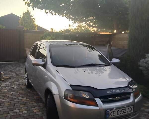 Серый Шевроле Авео, объемом двигателя 1.5 л и пробегом 114 тыс. км за 3500 $, фото 1 на Automoto.ua