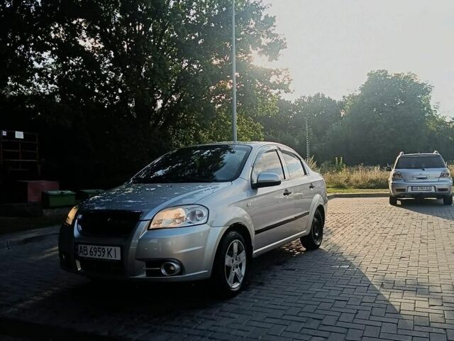 Серый Шевроле Авео, объемом двигателя 1.5 л и пробегом 189 тыс. км за 4000 $, фото 1 на Automoto.ua