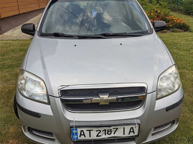 Серый Шевроле Авео, объемом двигателя 1.1 л и пробегом 118 тыс. км за 2500 $, фото 1 на Automoto.ua