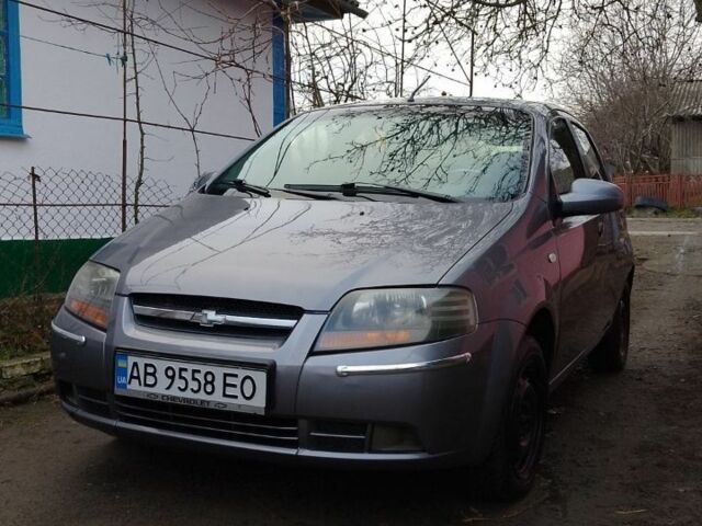 Сірий Шевроле Авео, об'ємом двигуна 1.5 л та пробігом 200 тис. км за 3500 $, фото 1 на Automoto.ua