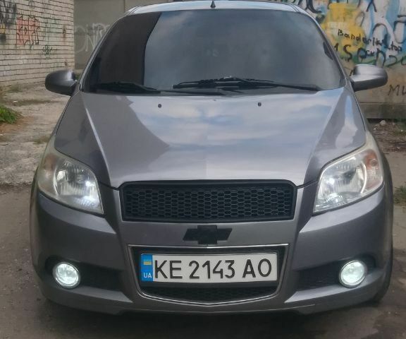 Серый Шевроле Авео, объемом двигателя 1.2 л и пробегом 250 тыс. км за 4100 $, фото 1 на Automoto.ua