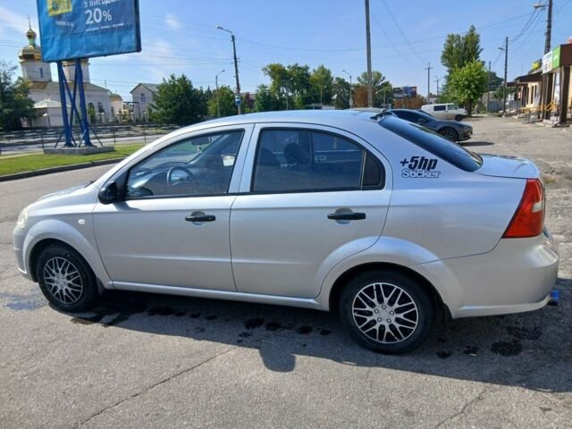 Сірий Шевроле Авео, об'ємом двигуна 1.5 л та пробігом 243 тис. км за 3513 $, фото 1 на Automoto.ua
