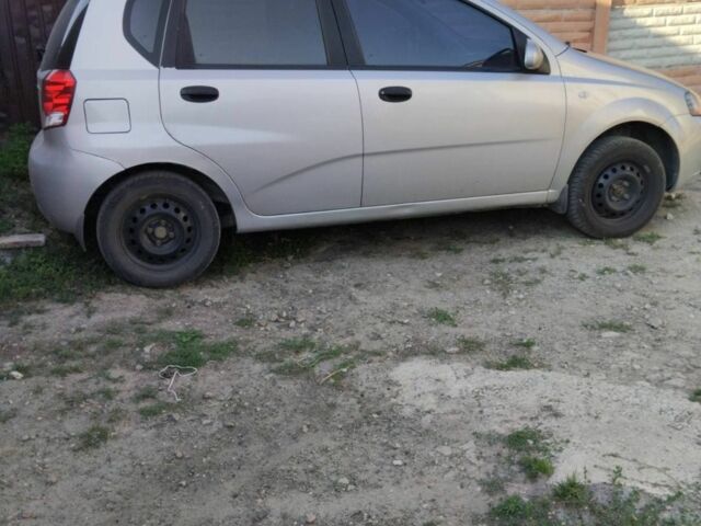 Сірий Шевроле Авео, об'ємом двигуна 1.5 л та пробігом 232 тис. км за 3500 $, фото 1 на Automoto.ua