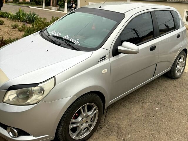 Сірий Шевроле Авео, об'ємом двигуна 1.5 л та пробігом 0 тис. км за 4300 $, фото 1 на Automoto.ua