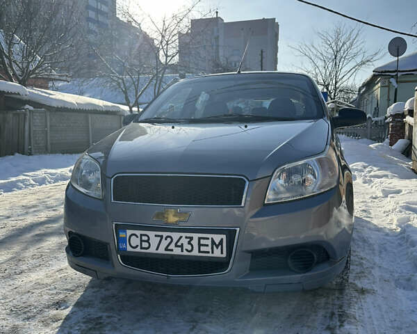 Серый Шевроле Авео, объемом двигателя 1.4 л и пробегом 152 тыс. км за 4000 $, фото 1 на Automoto.ua