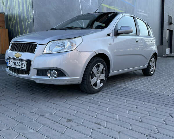 Серый Шевроле Авео, объемом двигателя 1.2 л и пробегом 160 тыс. км за 3000 $, фото 1 на Automoto.ua
