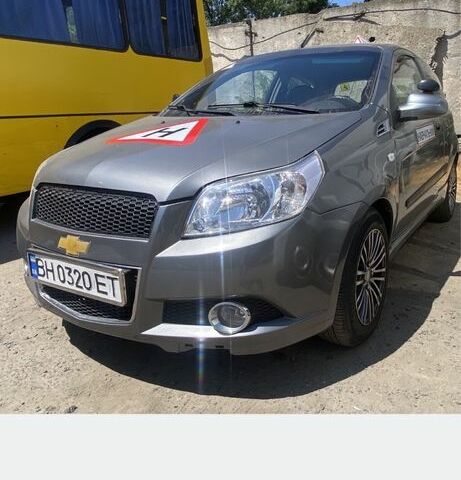 Серый Шевроле Авео, объемом двигателя 1.5 л и пробегом 83 тыс. км за 4700 $, фото 1 на Automoto.ua