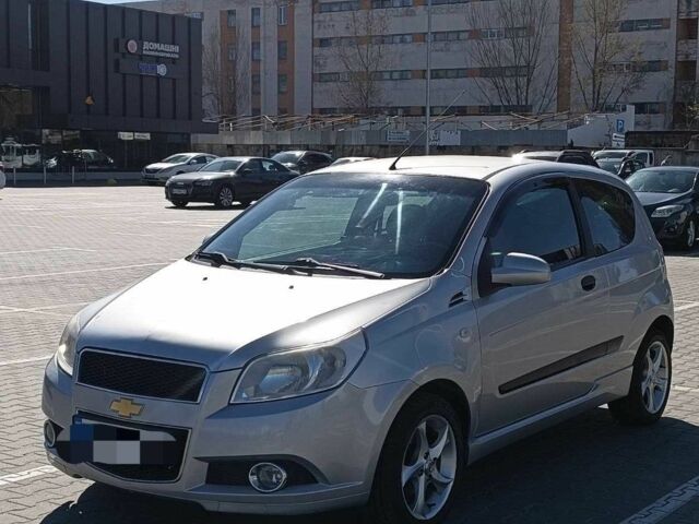 Серый Шевроле Авео, объемом двигателя 1.5 л и пробегом 135 тыс. км за 5852 $, фото 1 на Automoto.ua