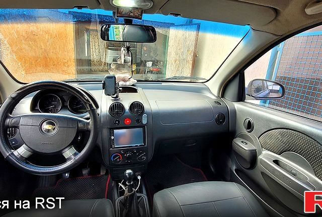 Серый Шевроле Авео, объемом двигателя 1.5 л и пробегом 264 тыс. км за 2500 $, фото 1 на Automoto.ua