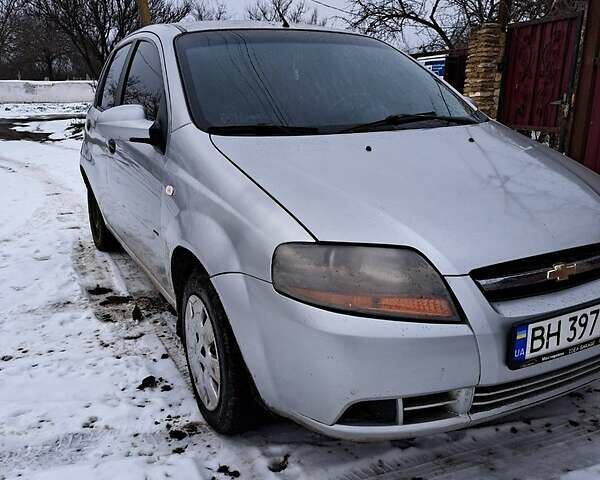 Сірий Шевроле Авео, об'ємом двигуна 1.5 л та пробігом 253 тис. км за 3500 $, фото 1 на Automoto.ua