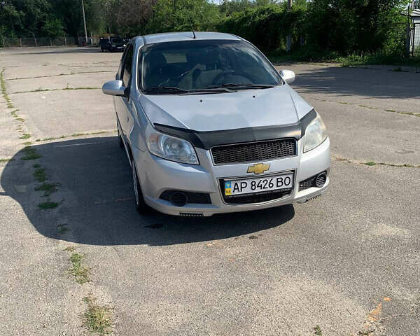 Серый Шевроле Авео, объемом двигателя 1.5 л и пробегом 205 тыс. км за 4200 $, фото 1 на Automoto.ua
