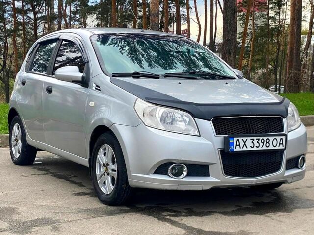 Серый Шевроле Авео, объемом двигателя 1.5 л и пробегом 275 тыс. км за 3600 $, фото 1 на Automoto.ua