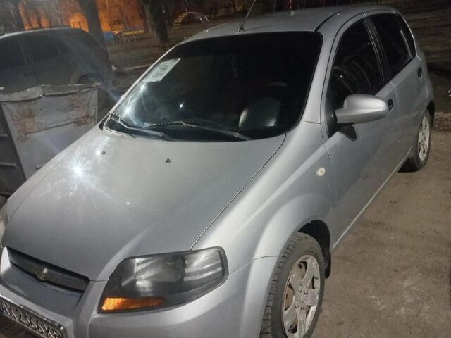 Серый Шевроле Авео, объемом двигателя 1.5 л и пробегом 220 тыс. км за 4300 $, фото 1 на Automoto.ua