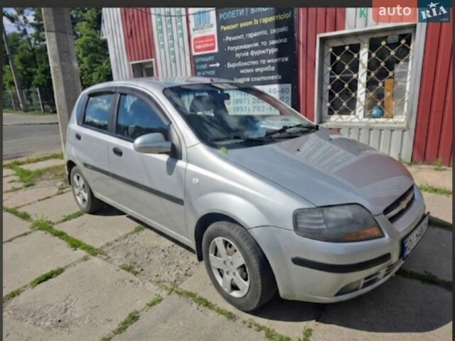Серый Шевроле Авео, объемом двигателя 1.5 л и пробегом 130 тыс. км за 3300 $, фото 1 на Automoto.ua