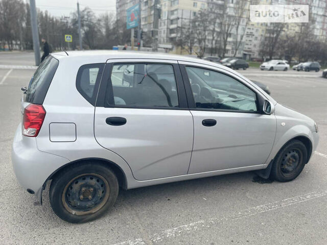 Сірий Шевроле Авео, об'ємом двигуна 1.5 л та пробігом 168 тис. км за 4300 $, фото 1 на Automoto.ua
