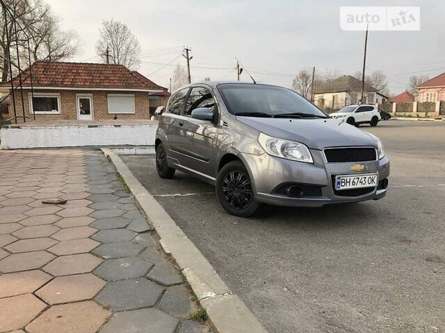 Сірий Шевроле Авео, об'ємом двигуна 1.5 л та пробігом 108 тис. км за 4000 $, фото 1 на Automoto.ua