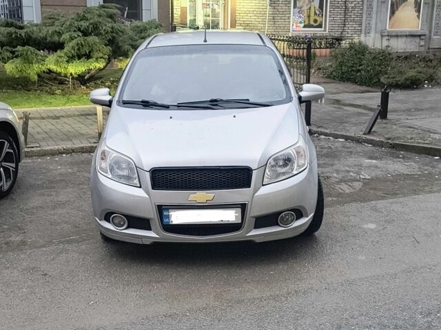 Серый Шевроле Авео, объемом двигателя 1.5 л и пробегом 183 тыс. км за 4500 $, фото 1 на Automoto.ua