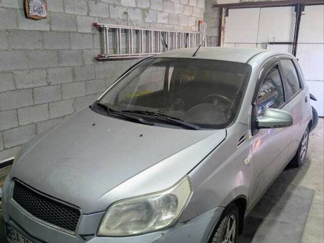 Сірий Шевроле Авео, об'ємом двигуна 1.5 л та пробігом 155 тис. км за 1700 $, фото 1 на Automoto.ua