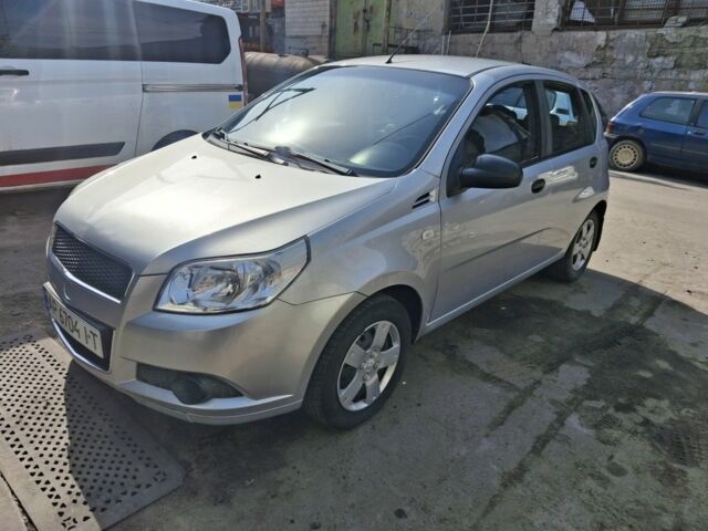 Серый Шевроле Авео, объемом двигателя 1.2 л и пробегом 230 тыс. км за 3200 $, фото 1 на Automoto.ua