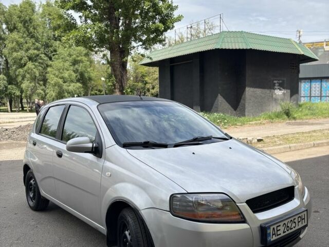 Сірий Шевроле Авео, об'ємом двигуна 1.5 л та пробігом 235 тис. км за 2900 $, фото 1 на Automoto.ua
