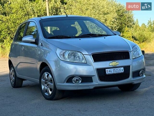 Сірий Шевроле Авео, об'ємом двигуна 1.4 л та пробігом 81 тис. км за 5999 $, фото 1 на Automoto.ua