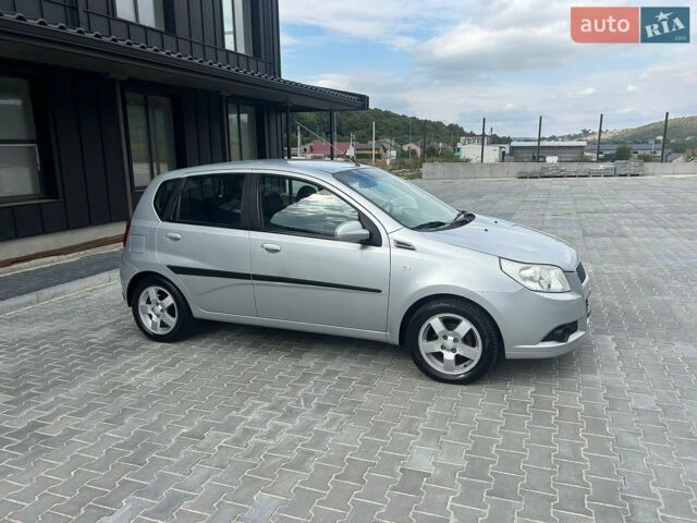Серый Шевроле Авео, объемом двигателя 1.4 л и пробегом 270 тыс. км за 3650 $, фото 1 на Automoto.ua