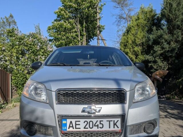 Серый Шевроле Авео, объемом двигателя 1.2 л и пробегом 216 тыс. км за 3800 $, фото 1 на Automoto.ua
