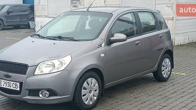 Серый Шевроле Авео, объемом двигателя 1.2 л и пробегом 200 тыс. км за 3500 $, фото 1 на Automoto.ua