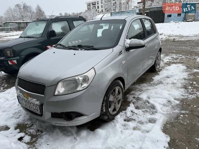 Серый Шевроле Авео, объемом двигателя 1.2 л и пробегом 176 тыс. км за 3200 $, фото 1 на Automoto.ua