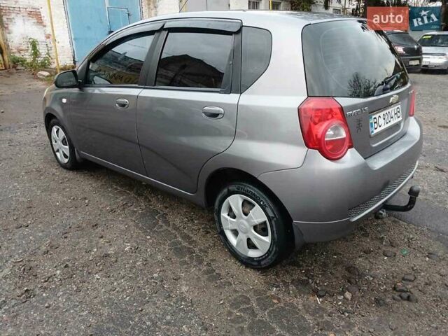 Серый Шевроле Авео, объемом двигателя 1.2 л и пробегом 160 тыс. км за 3700 $, фото 1 на Automoto.ua