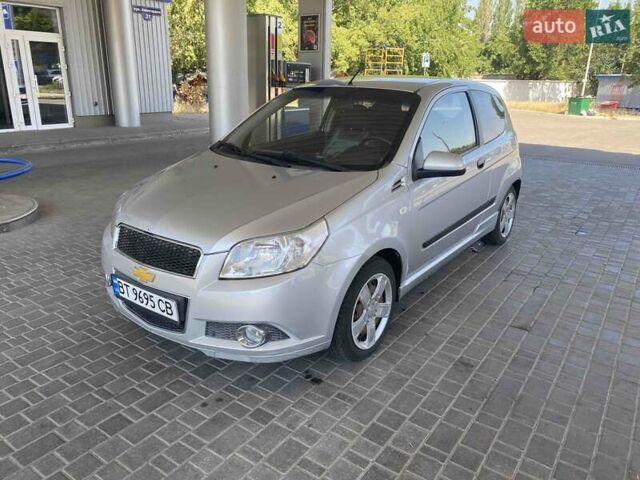 Серый Шевроле Авео, объемом двигателя 1.5 л и пробегом 185 тыс. км за 5700 $, фото 1 на Automoto.ua