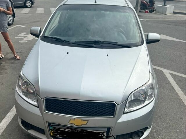 Серый Шевроле Авео, объемом двигателя 1.5 л и пробегом 82 тыс. км за 4900 $, фото 1 на Automoto.ua