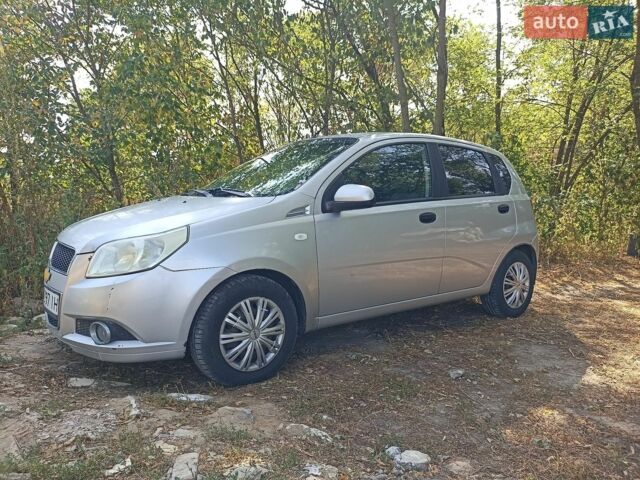 Серый Шевроле Авео, объемом двигателя 1.5 л и пробегом 150 тыс. км за 4400 $, фото 1 на Automoto.ua