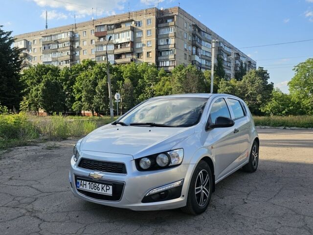 Сірий Шевроле Авео, об'ємом двигуна 1.3 л та пробігом 216 тис. км за 4500 $, фото 1 на Automoto.ua