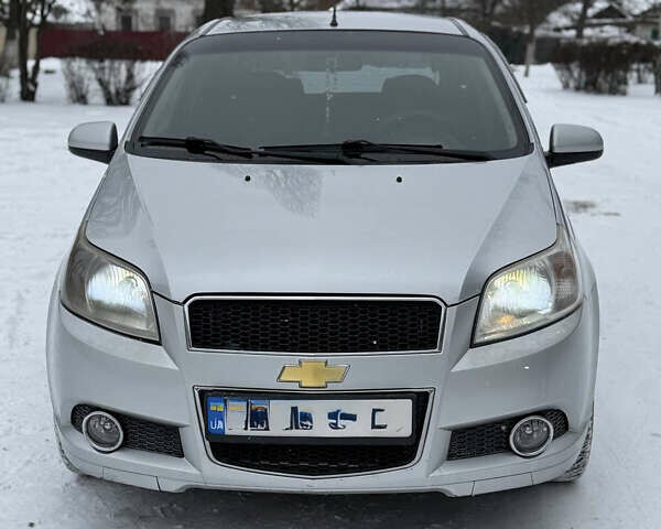 Сірий Шевроле Авео, об'ємом двигуна 1.5 л та пробігом 180 тис. км за 5000 $, фото 1 на Automoto.ua