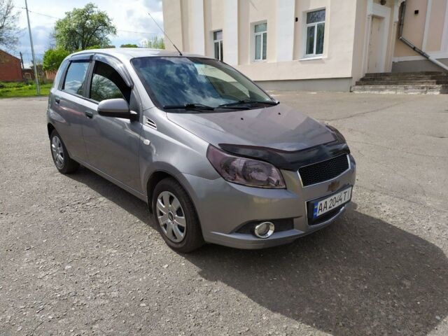 Сірий Шевроле Авео, об'ємом двигуна 1.5 л та пробігом 150 тис. км за 5200 $, фото 1 на Automoto.ua