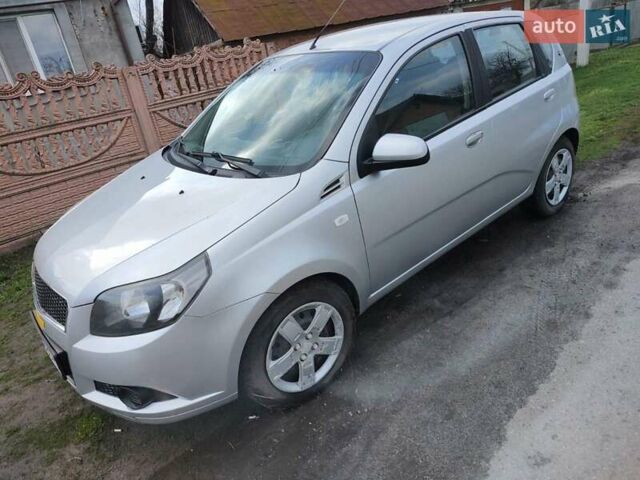 Серый Шевроле Авео, объемом двигателя 1.21 л и пробегом 155 тыс. км за 5000 $, фото 1 на Automoto.ua