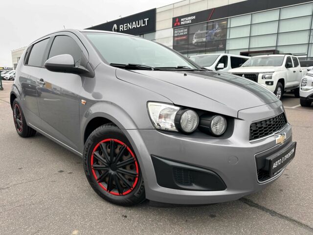 Сірий Шевроле Авео, об'ємом двигуна 1.2 л та пробігом 187 тис. км за 5200 $, фото 1 на Automoto.ua