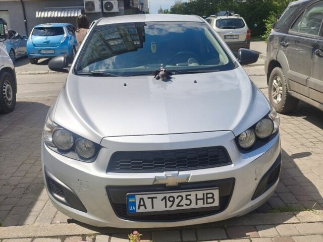 Серый Шевроле Авео, объемом двигателя 1.2 л и пробегом 246 тыс. км за 5023 $, фото 1 на Automoto.ua
