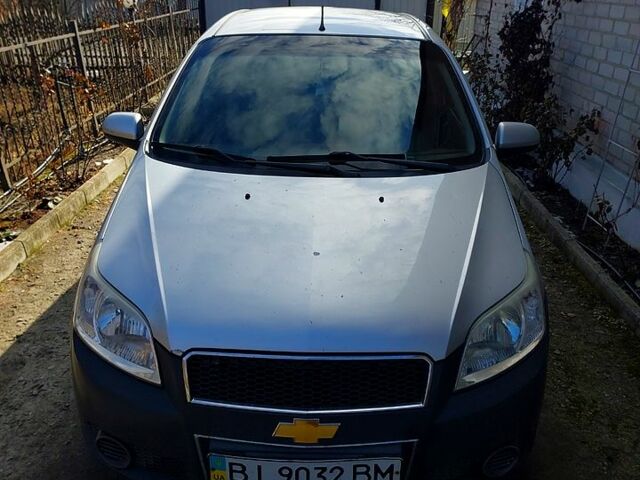 Сірий Шевроле Авео, об'ємом двигуна 1.5 л та пробігом 130 тис. км за 4000 $, фото 1 на Automoto.ua