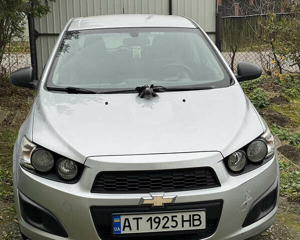 Серый Шевроле Авео, объемом двигателя 1.23 л и пробегом 243 тыс. км за 5000 $, фото 1 на Automoto.ua