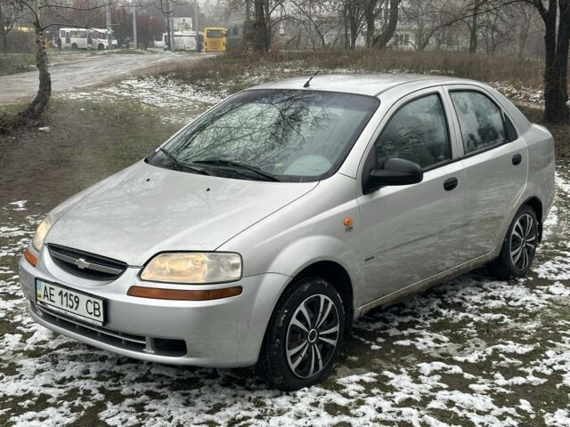 Сірий Шевроле Авео, об'ємом двигуна 1.5 л та пробігом 272 тис. км за 1500 $, фото 1 на Automoto.ua