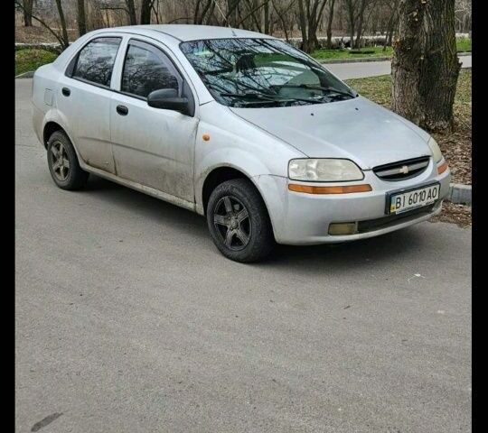 Сірий Шевроле Авео, об'ємом двигуна 1.5 л та пробігом 375 тис. км за 1687 $, фото 1 на Automoto.ua