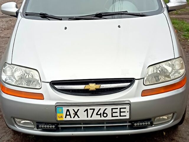Сірий Шевроле Авео, об'ємом двигуна 1.5 л та пробігом 161 тис. км за 3700 $, фото 1 на Automoto.ua
