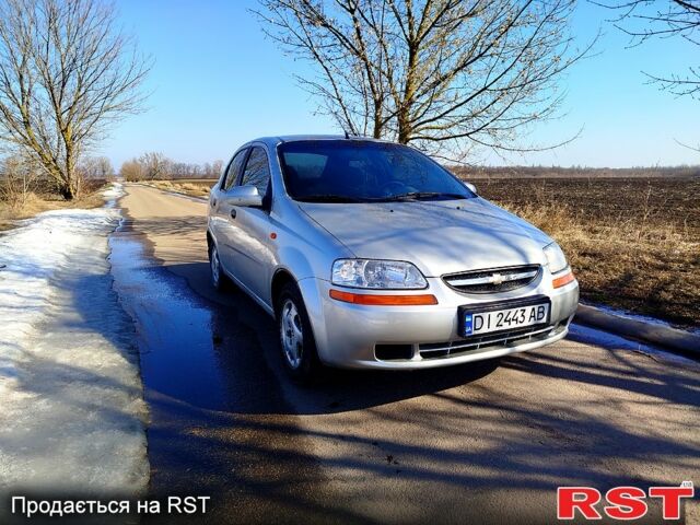 Серый Шевроле Авео, объемом двигателя 1.5 л и пробегом 256 тыс. км за 3000 $, фото 1 на Automoto.ua