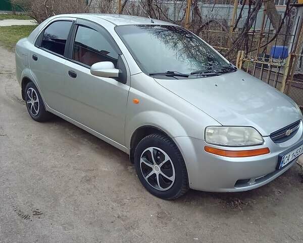 Серый Шевроле Авео, объемом двигателя 1.5 л и пробегом 281 тыс. км за 2500 $, фото 1 на Automoto.ua