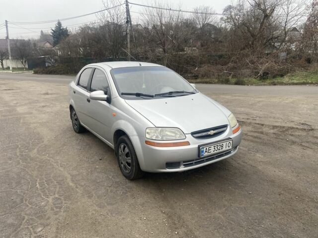 Серый Шевроле Авео, объемом двигателя 1.5 л и пробегом 270 тыс. км за 2399 $, фото 1 на Automoto.ua