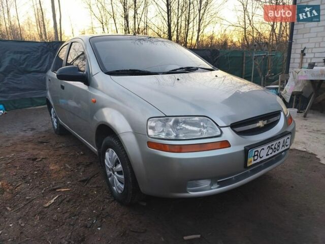 Сірий Шевроле Авео, об'ємом двигуна 1.5 л та пробігом 154 тис. км за 2350 $, фото 1 на Automoto.ua